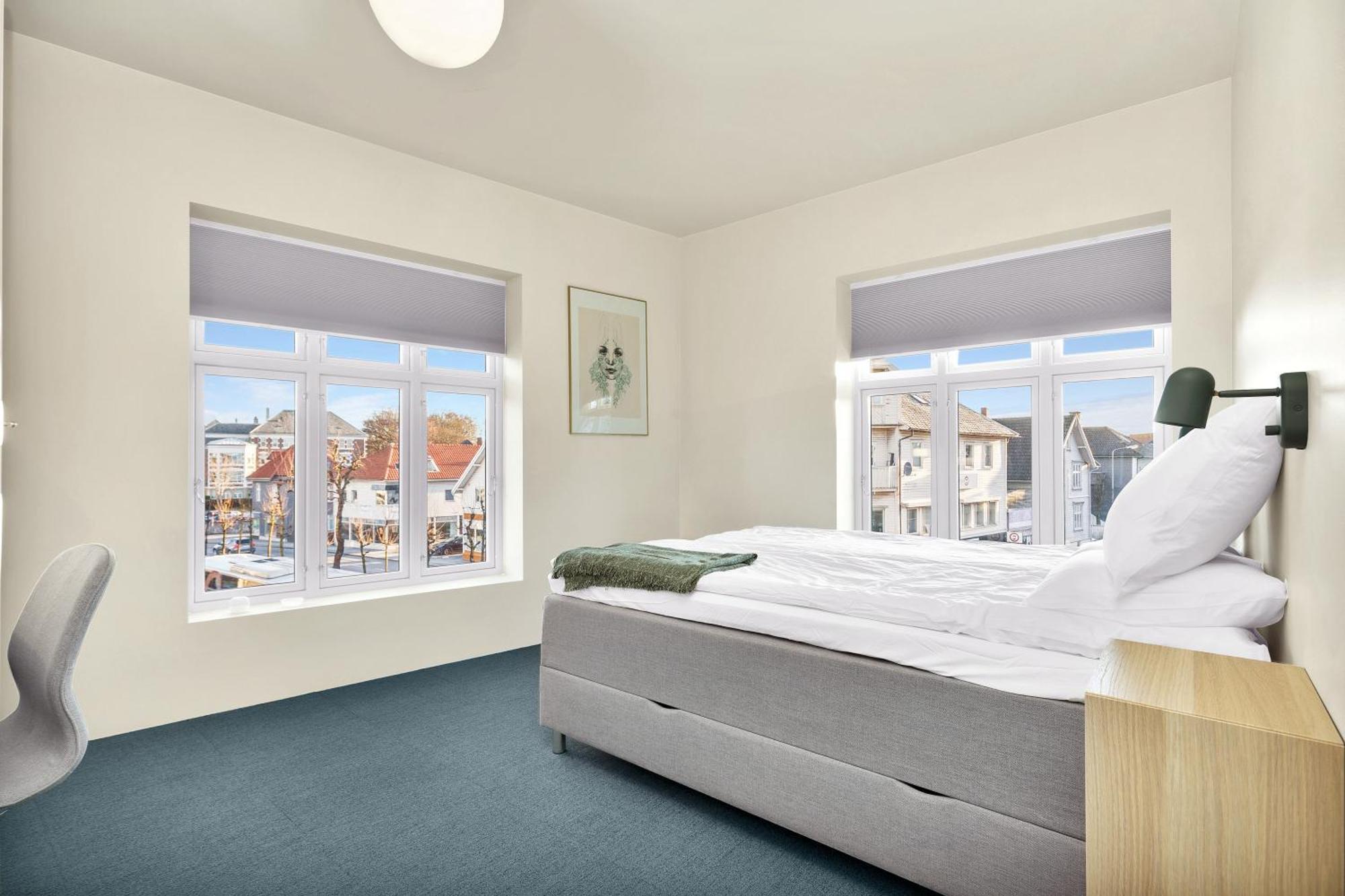 Central Guest House - Bedroom With En Suite Bathroom スタヴァンゲル エクステリア 写真